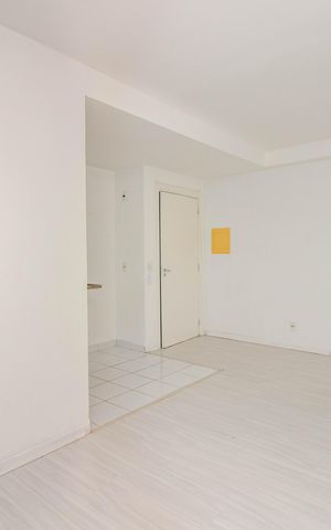 Apartamento para alugar com 90m², 3 quartos e 2 vagas Apartamento para alugar com 90m², 3 quartos e 2 vagasSala