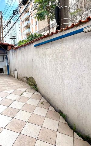 Casa à venda com 160m², 3 quartos e 2 vagas Casa à venda com 160m², 3 quartos e 2 vagasQuintal