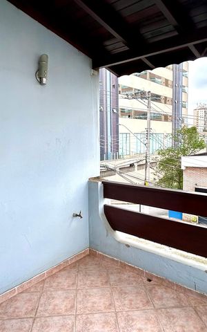 Casa à venda com 160m², 3 quartos e 2 vagas Casa à venda com 160m², 3 quartos e 2 vagasSacada da Suíte 2