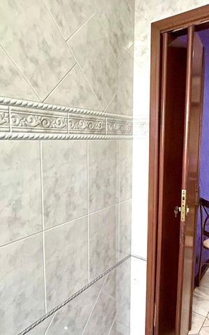 Casa à venda com 160m², 3 quartos e 2 vagas Casa à venda com 160m², 3 quartos e 2 vagasBanheiro da Suíte 1