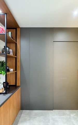 Apartamento à venda com 151m², 3 quartos e 2 vagas Apartamento à venda com 151m², 3 quartos e 2 vagasEscritório