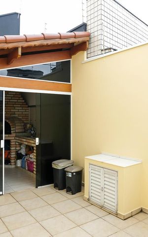 Casa para alugar com 215m², 3 quartos e 3 vagasQuintal
