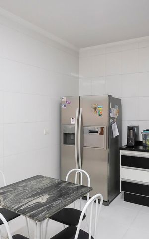 Casa para alugar com 215m², 3 quartos e 3 vagasCozinha