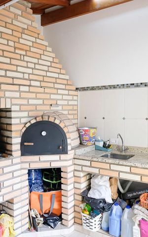 Casa para alugar com 215m², 3 quartos e 3 vagasQuintal