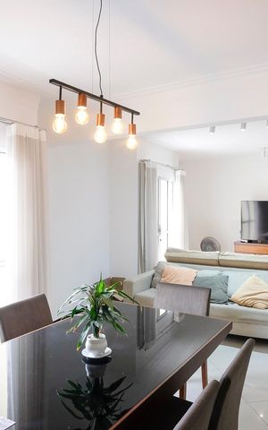 Casa para alugar com 215m², 3 quartos e 3 vagasSala