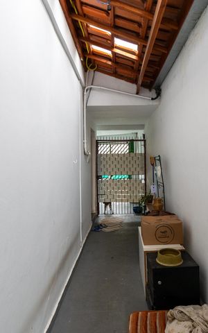 Casa para alugar com 230m², 2 quartos e 1 vaga Casa para alugar com 230m², 2 quartos e 1 vagaCorredor de Entrada