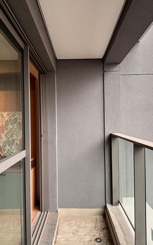 Apartamento à venda com 33m², 1 quarto e sem vaga Apartamento à venda com 33m², 1 quarto e sem vagaVaranda