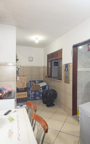 Casa à venda com 75m², 2 quartos e 2 vagas Casa à venda com 75m², 2 quartos e 2 vagasCozinha e Área de Serviço