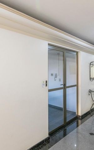 Apartamento à venda com 78m², 3 quartos e 2 vagas Apartamento à venda com 78m², 3 quartos e 2 vagasÁrea comum - Hall
