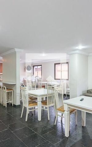 Apartamento à venda com 78m², 3 quartos e 2 vagas Apartamento à venda com 78m², 3 quartos e 2 vagasÁrea comum - Salão de festas