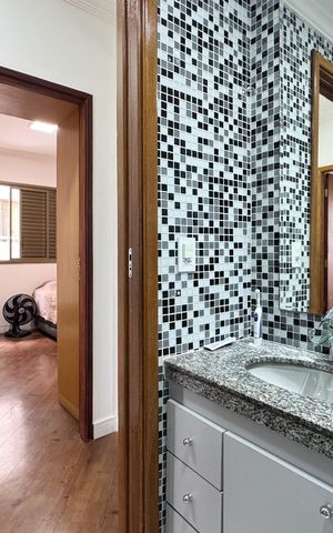 Apartamento à venda com 78m², 3 quartos e 2 vagas Apartamento à venda com 78m², 3 quartos e 2 vagasBanheiro Social