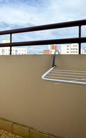 Apartamento à venda com 78m², 3 quartos e 2 vagas Apartamento à venda com 78m², 3 quartos e 2 vagasSacada - Suíte