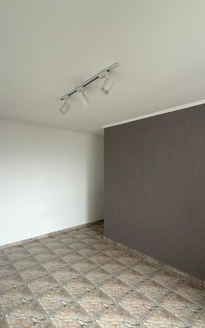 Apartamento à venda com 56m², 2 quartos e 1 vaga Apartamento à venda com 56m², 2 quartos e 1 vagaSala