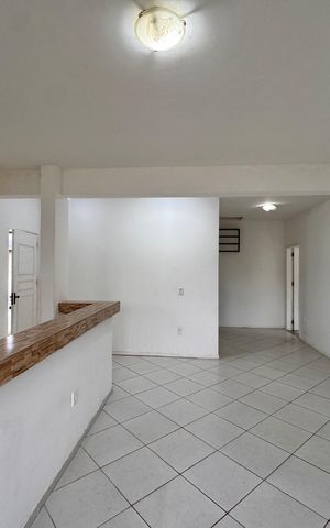 Casa de condomínio para alugar com 90m², 2 quartos e sem vagaSala