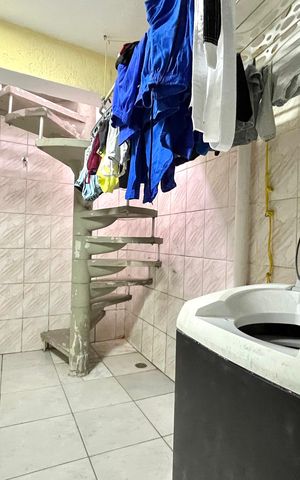 Casa de condomínio à venda com 60m², 2 quartos e 1 vaga Casa de condomínio à venda com 60m², 2 quartos e 1 vagaÁrea de Serviço