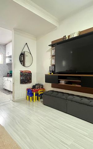 Casa de condomínio à venda com 60m², 2 quartos e 1 vaga Casa de condomínio à venda com 60m², 2 quartos e 1 vagaSala