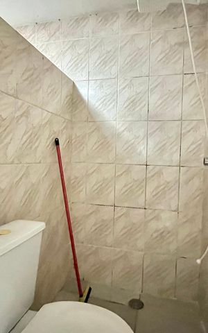 Casa de condomínio à venda com 60m², 2 quartos e 1 vaga Casa de condomínio à venda com 60m², 2 quartos e 1 vagaLavabo