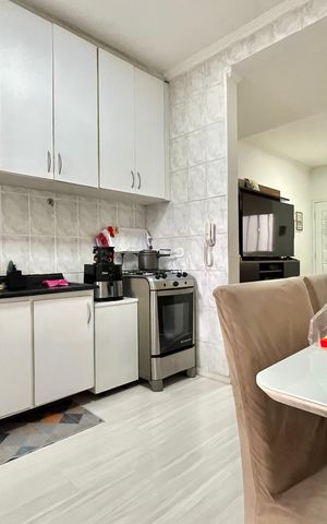 Casa de condomínio à venda com 60m², 2 quartos e 1 vaga Casa de condomínio à venda com 60m², 2 quartos e 1 vagaCozinha