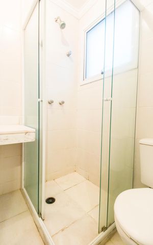 Apartamento à venda com 61m², 2 quartos e 1 vaga Apartamento à venda com 61m², 2 quartos e 1 vagaBanheiro da Suíte