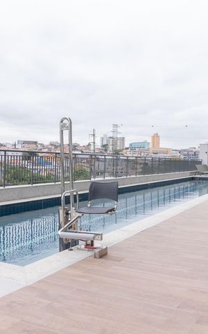 Apartamento à venda com 34m², 1 quarto e sem vaga Apartamento à venda com 34m², 1 quarto e sem vagaÁrea comum - Piscina