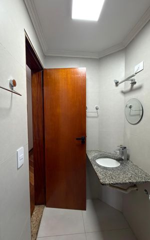 Apartamento para alugar com 129m², 2 quartos e 2 vagas Apartamento para alugar com 129m², 2 quartos e 2 vagasBanheiro social
