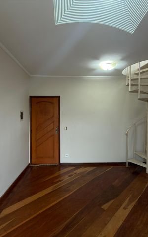 Apartamento para alugar com 129m², 2 quartos e 2 vagas Apartamento para alugar com 129m², 2 quartos e 2 vagasSala