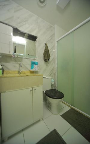 Apartamento à venda com 72m², 3 quartos e 2 vagasBanheiro da Suíte 