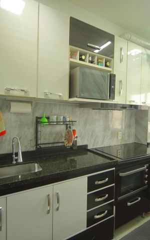 Apartamento à venda com 72m², 3 quartos e 2 vagasCozinha 