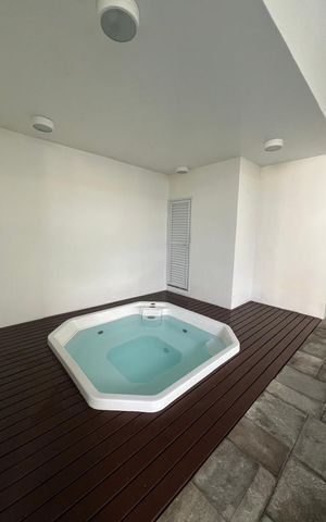 Apartamento à venda com 142m², 4 quartos e 3 vagas Apartamento à venda com 142m², 4 quartos e 3 vagasHidromassagem