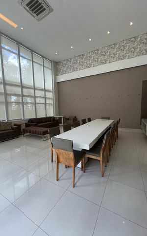 Apartamento à venda com 142m², 4 quartos e 3 vagas Apartamento à venda com 142m², 4 quartos e 3 vagasSala de Jantar