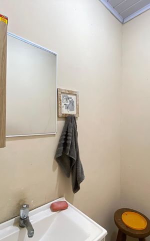 Casa à venda com 294m², 0 quarto e 2 vagas Casa à venda com 294m², 0 quarto e 2 vagasBanheiro 1