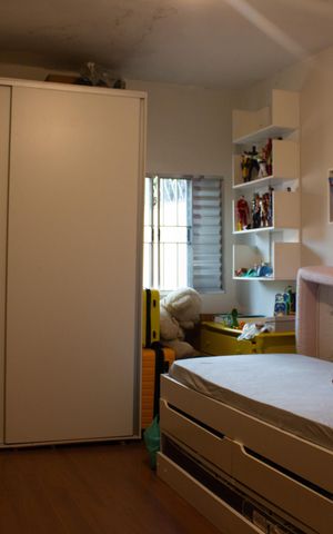 Casa à venda com 210m², 2 quartos e 2 vagas Casa à venda com 210m², 2 quartos e 2 vagasQuarto 2