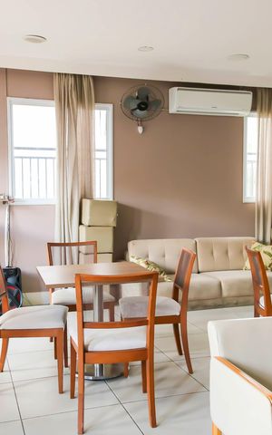 Apartamento para alugar com 48m², 2 quartos e 1 vaga Apartamento para alugar com 48m², 2 quartos e 1 vagaÁrea comum - Salão de festas