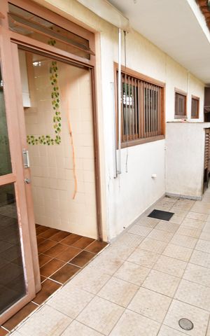 Casa para alugar com 438m², 4 quartos e 4 vagasÁrea de Serviço