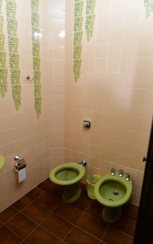 Casa para alugar com 438m², 4 quartos e 4 vagasBanheiro Suíte