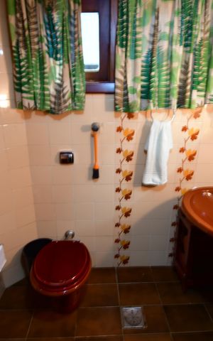 Casa para alugar com 438m², 4 quartos e 4 vagasBanheiro