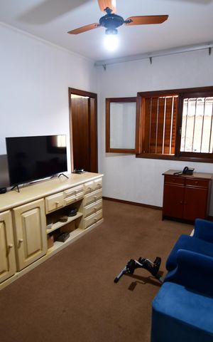 Casa para alugar com 438m², 4 quartos e 4 vagasQuarto 4 - Suíte