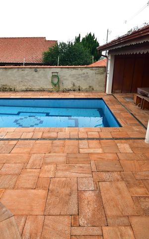 Casa para alugar com 438m², 4 quartos e 4 vagasPiscina