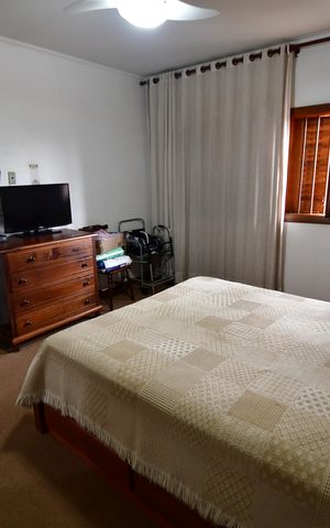 Casa para alugar com 438m², 4 quartos e 4 vagasQuarto 3 - Suíte
