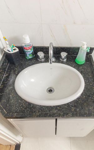 Apartamento para alugar com 59m², 2 quartos e 1 vaga Apartamento para alugar com 59m², 2 quartos e 1 vagaBanheiro da Suíte