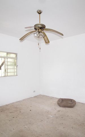 Casa à venda com 310m², 2 quartos e 9 vagas Casa à venda com 310m², 2 quartos e 9 vagasSala