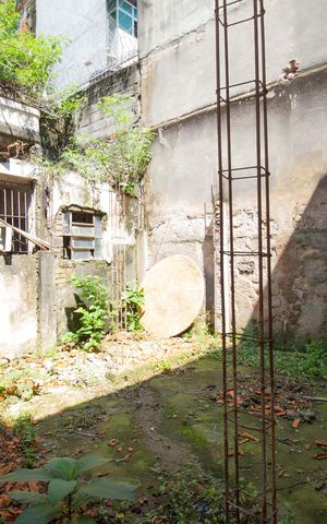 Casa à venda com 310m², 2 quartos e 9 vagas Casa à venda com 310m², 2 quartos e 9 vagasQuintal