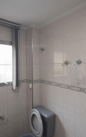 Apartamento para alugar com 90m², 2 quartos e 1 vaga Apartamento para alugar com 90m², 2 quartos e 1 vagaBanheiro 1