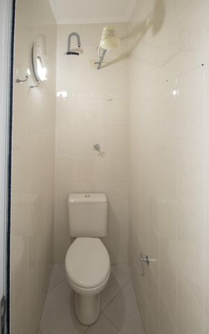 Apartamento para alugar com 90m², 2 quartos e 1 vaga Apartamento para alugar com 90m², 2 quartos e 1 vagaBanheiro de serviço