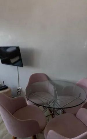 Studio à venda com 50m², 1 quarto e 1 vaga Studio à venda com 50m², 1 quarto e 1 vagaSala