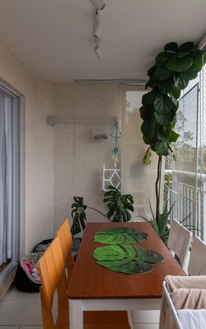 Apartamento à venda com 82m², 3 quartos e 2 vagas Apartamento à venda com 82m², 3 quartos e 2 vagasVaranda