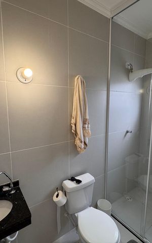 Casa de condomínio para alugar com 77m², 3 quartos e 2 vagas Casa de condomínio para alugar com 77m², 3 quartos e 2 vagasBanheiro