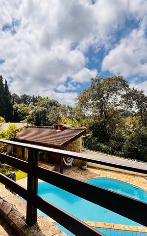 Casa de condomínio à venda com 650m², 4 quartos e 3 vagas Casa de condomínio à venda com 650m², 4 quartos e 3 vagasVaranda quarto 1