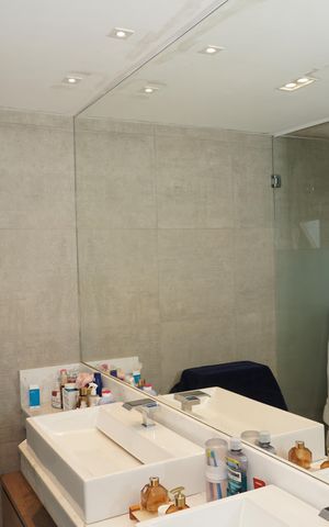 Casa de condomínio para alugar com 460m², 4 quartos e 4 vagasBanheiro da Suíte 4