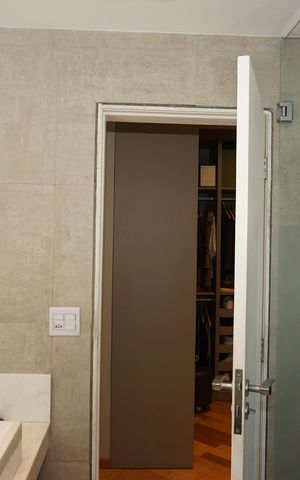 Casa de condomínio para alugar com 460m², 4 quartos e 4 vagasBanheiro da Suíte 4